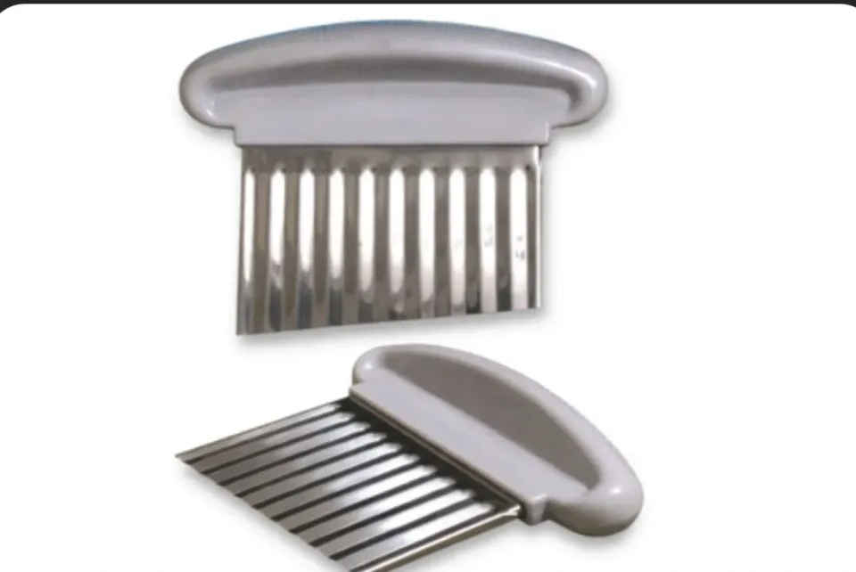 Crinkle Potato Cutter — image 3