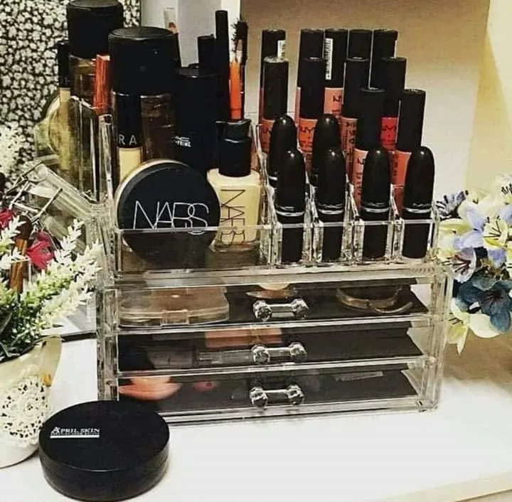 Lipstick & Makeup Organizer — image 1